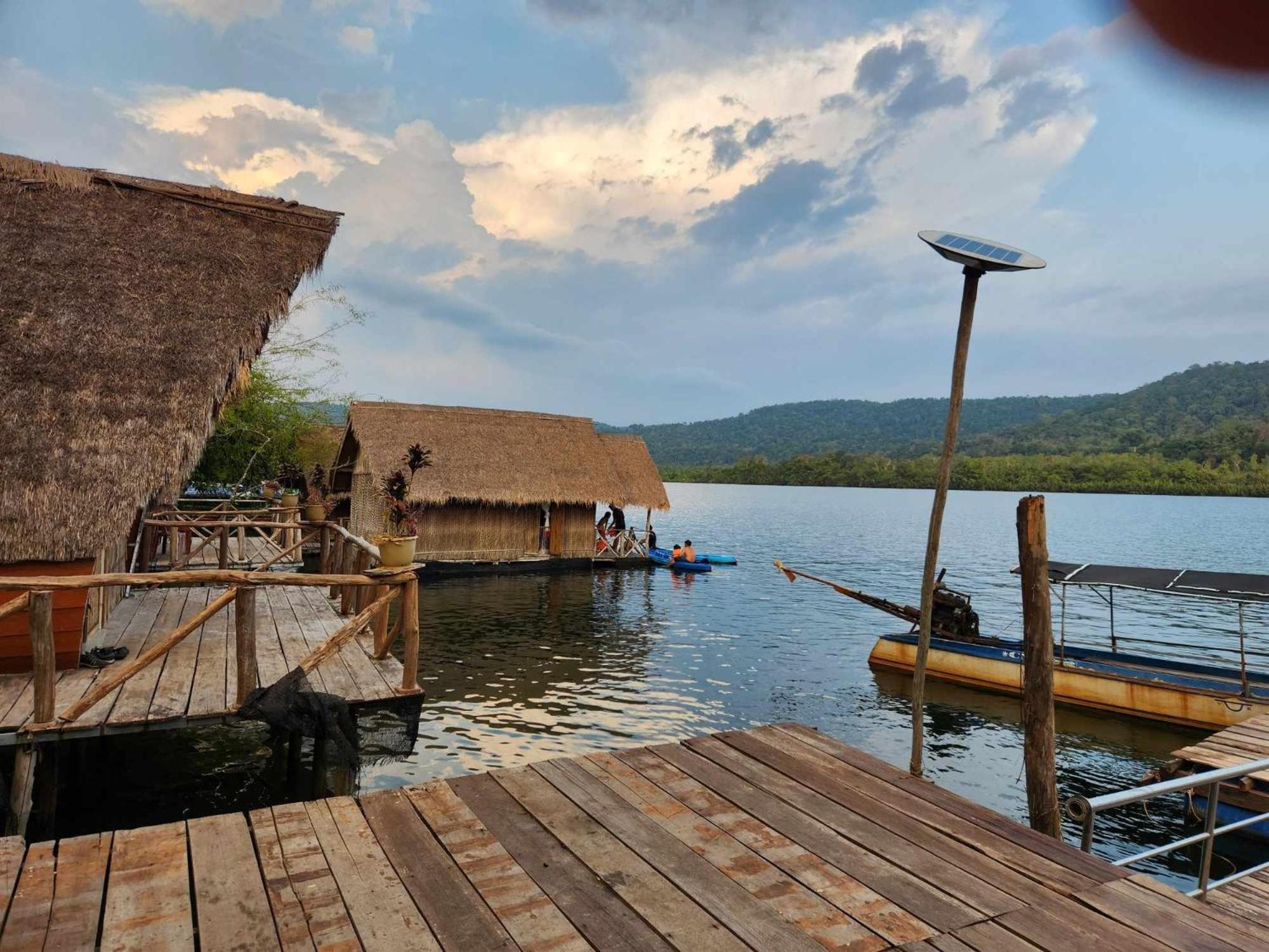 The Floating House Villa Krŏng Kaôh Kŏng Exterior foto