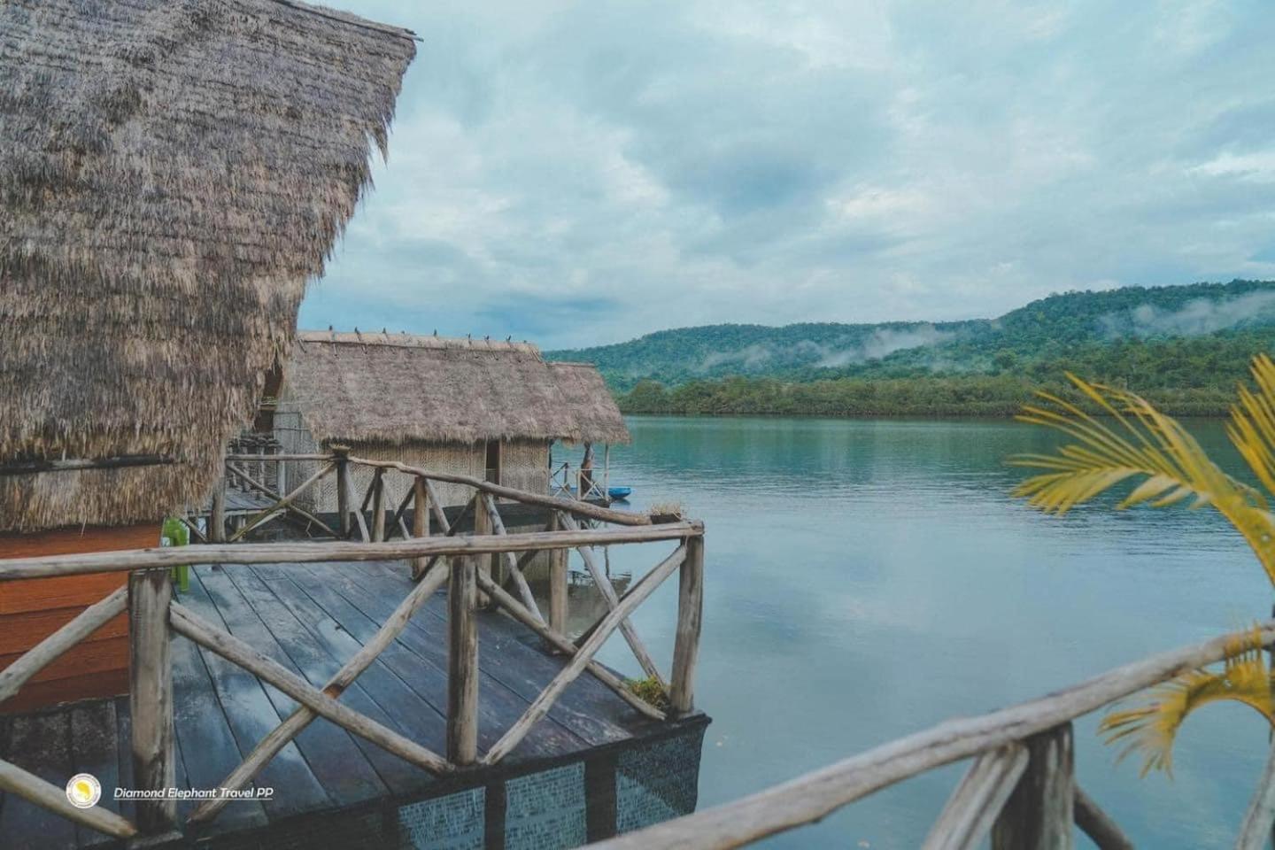 The Floating House Villa Krŏng Kaôh Kŏng Exterior foto