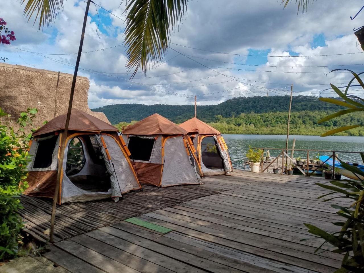The Floating House Villa Krŏng Kaôh Kŏng Cameră foto